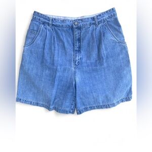 Gloria Vanderbilt Vintage Pleated Denim Shorts - Size 16 Classic 100% cotton